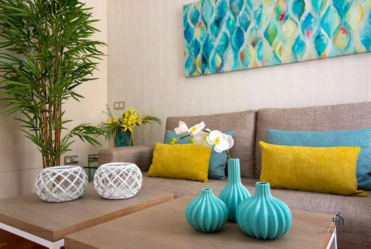 Living4Malaga Carcer Apartment