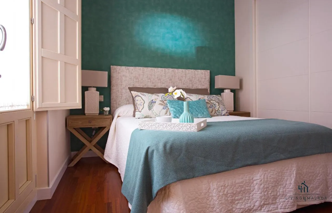 Living4Malaga Carcer Apartment